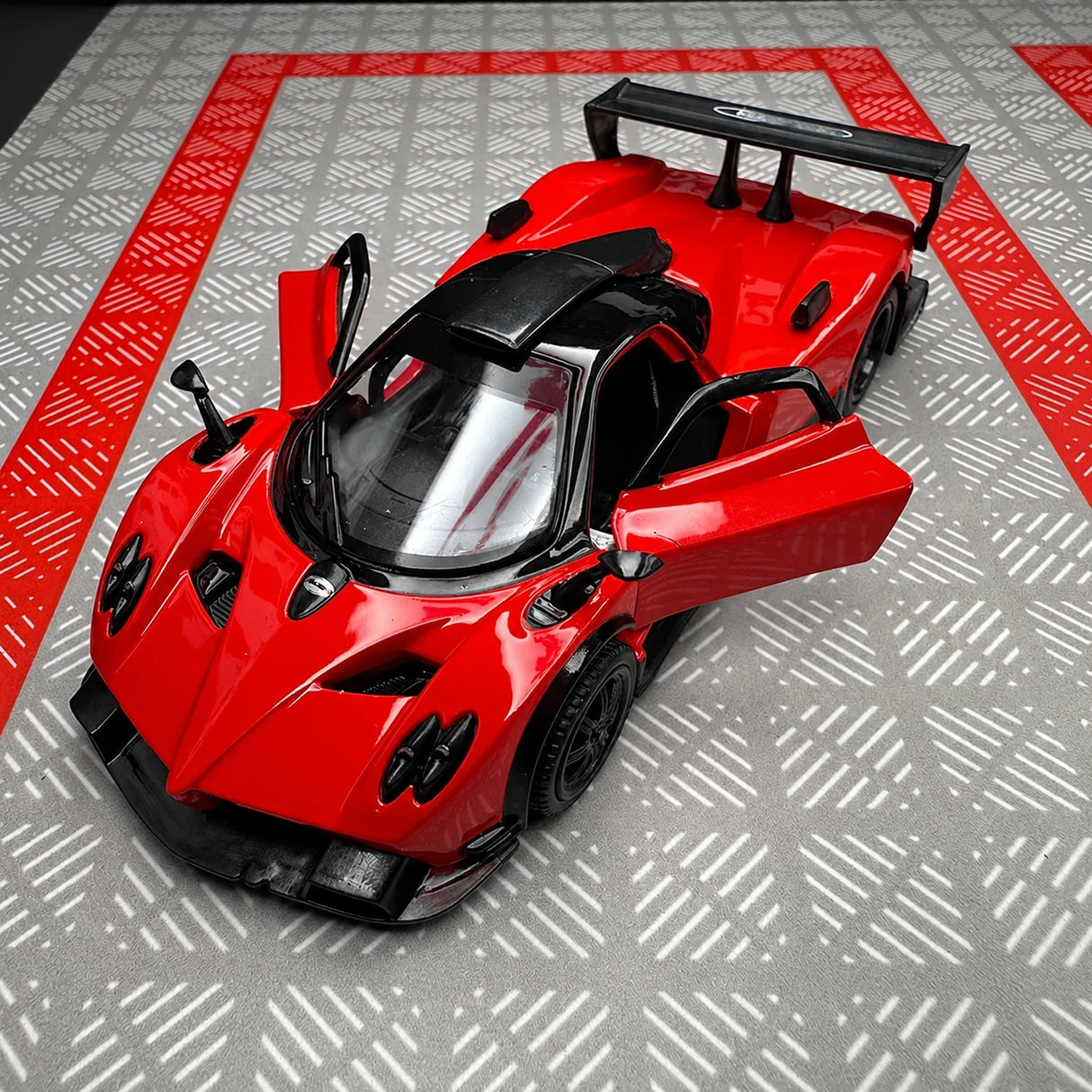 [TOY] 1:36 Pagani 2009 Zonda R Red Model Car Die-Cast