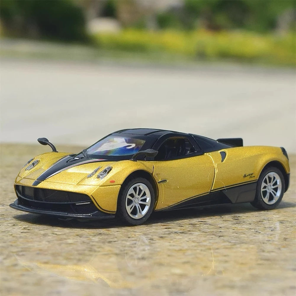 [TOY] 1:36 Pagani 2012 Huayra Gold Model Car Die-Cast