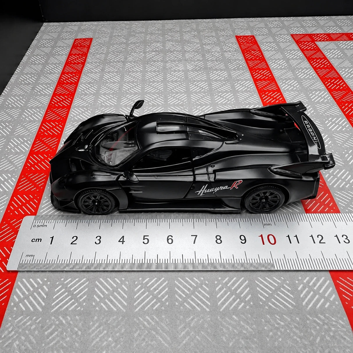 [TOY] 1:36 Pagani 2021 Huayra R Black Model Car Die-Cast