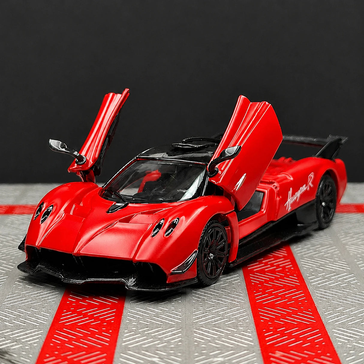 [TOY] 1:36 Pagani 2021 Huayra R Red Model Car Die-Cast