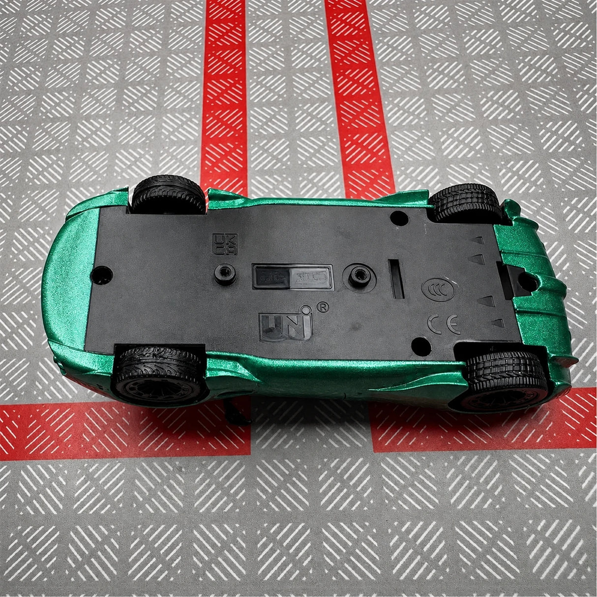 [TOY] 1:36 Pagani 2023 Utopia Green Model Car Die-Cast