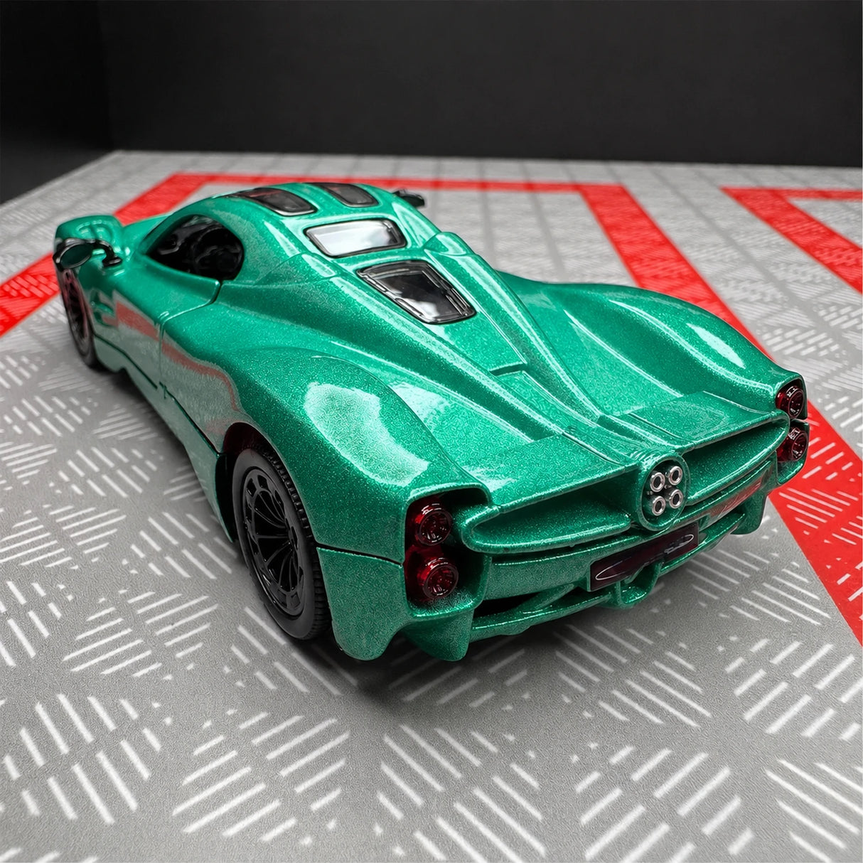 [TOY] 1:36 Pagani 2023 Utopia Green Model Car Die-Cast