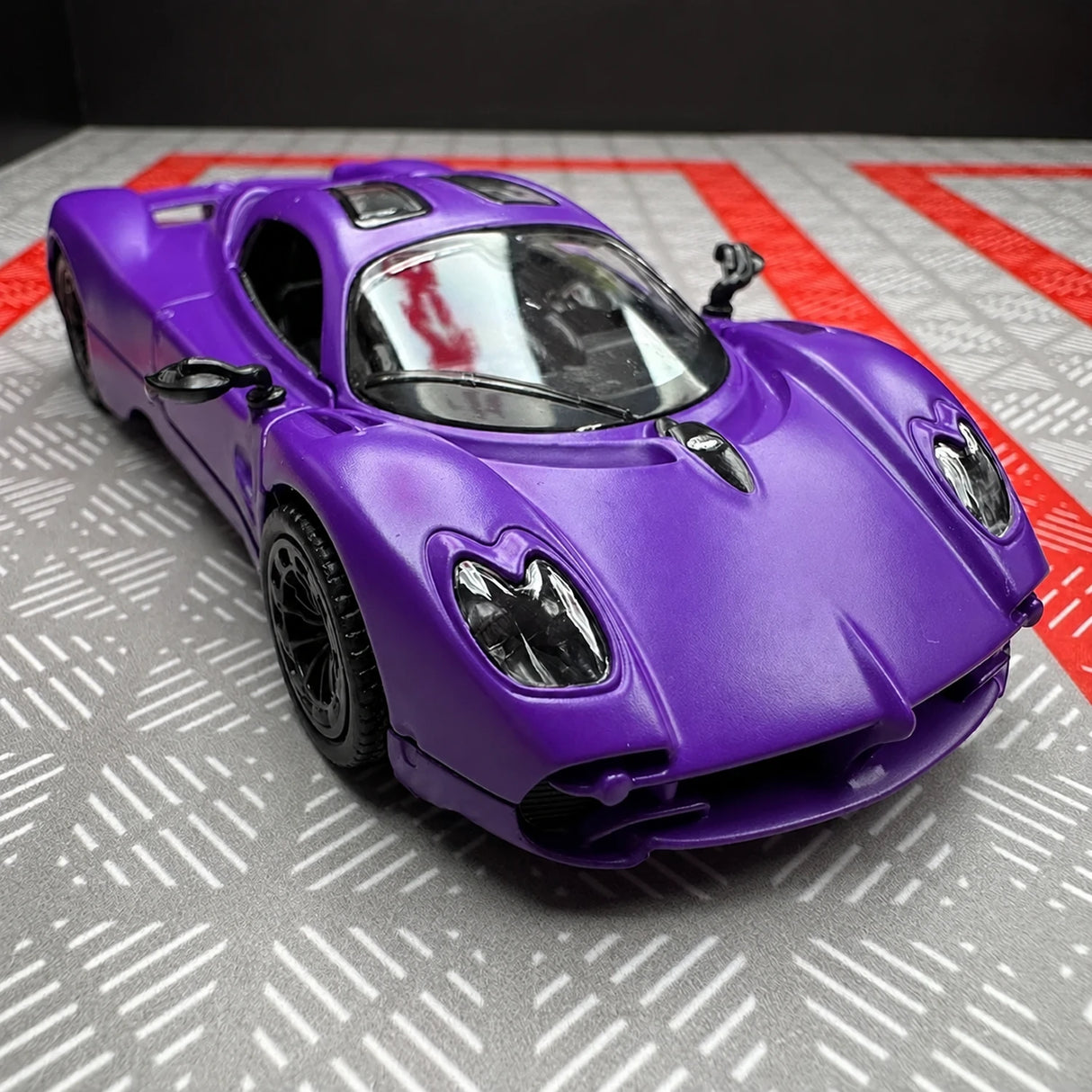 [TOY] 1:36 Pagani 2023 Utopia Purple Model Car Die-Cast