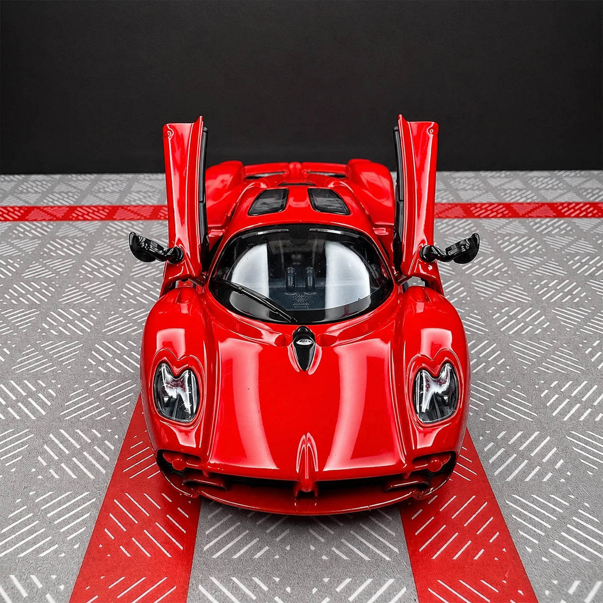 [TOY] 1:36 Pagani 2023 Utopia Red Model Car Die-Cast
