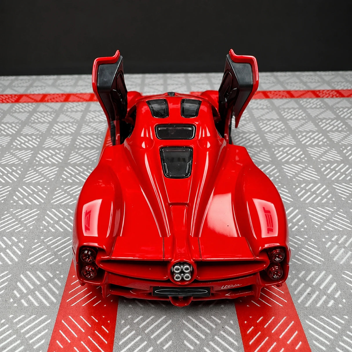 [TOY] 1:36 Pagani 2023 Utopia Red Model Car Die-Cast