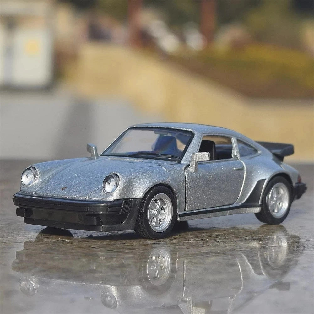[TOY] 1:36 Porsche 1978 911 Turbo Silver Model Car Die-Cast