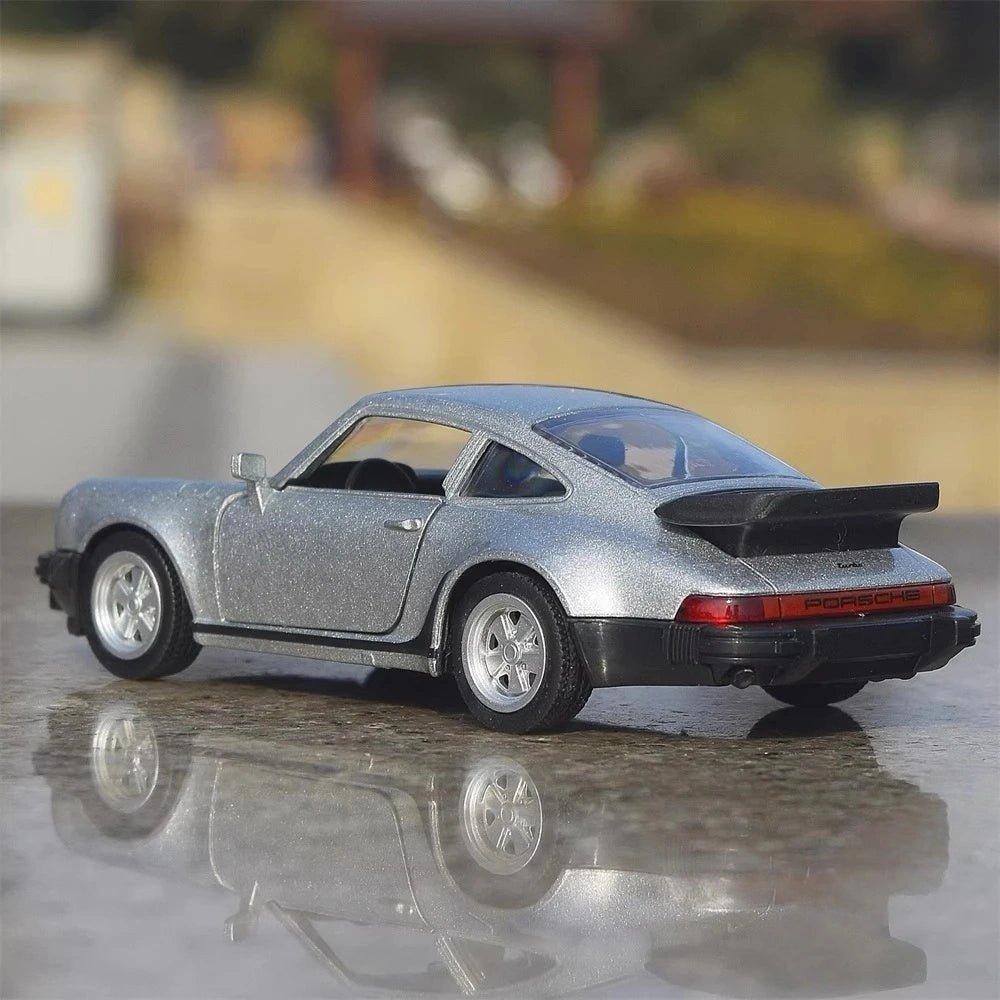 [TOY] 1:36 Porsche 1978 911 Turbo Silver Model Car Die-Cast