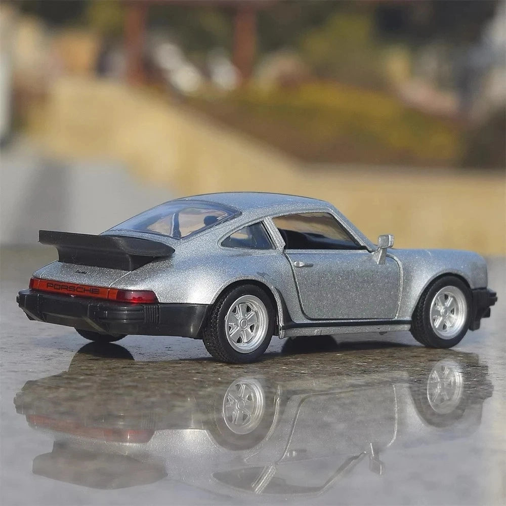 [TOY] 1:36 Porsche 1978 911 Turbo Silver Model Car Die-Cast
