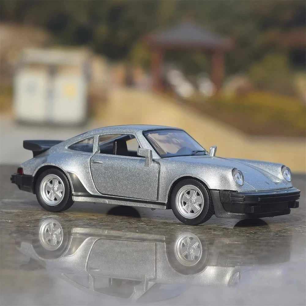 [TOY] 1:36 Porsche 1978 911 Turbo Silver Model Car Die-Cast