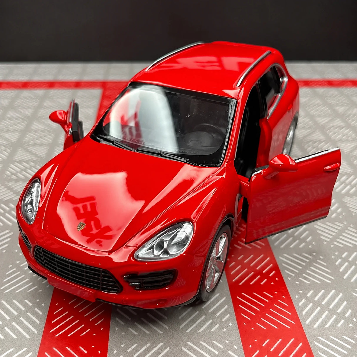 Porsche 2014 Cayenne Czerwony 1:36 – Model wyświetlacza odlewany z metalu