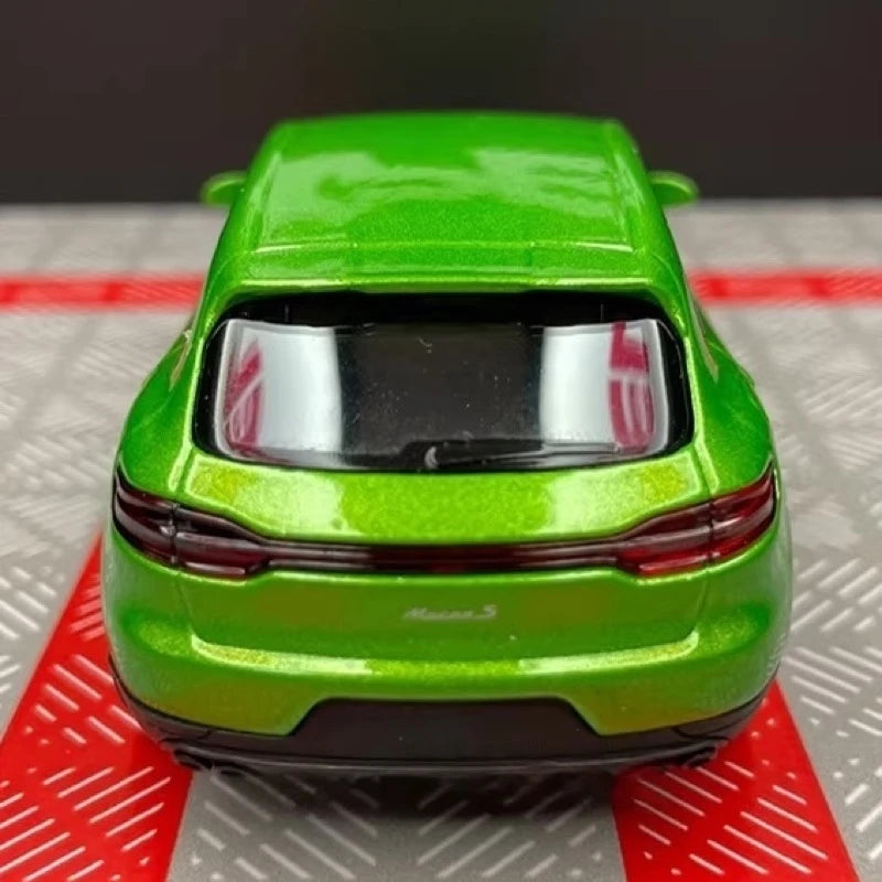 [TOY] 1:36 Porsche 2019 Macan Green Model Car Die-Cast