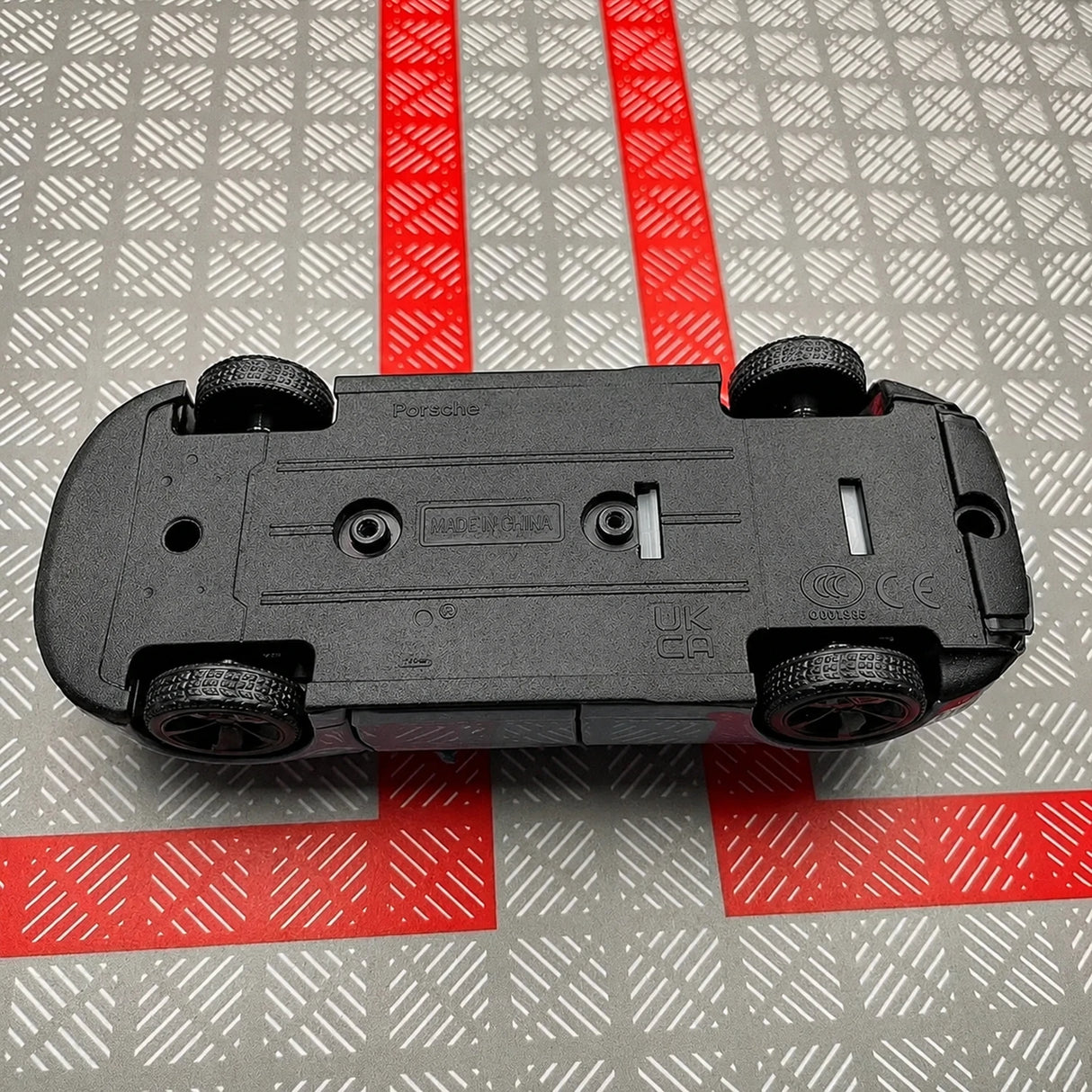 [TOY] 1:36 Porsche 2019 Taycan Cyan Model Car Die-Cast