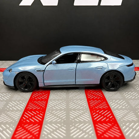 [TOY] 1:36 Porsche 2019 Taycan Cyan Model Car Die-Cast