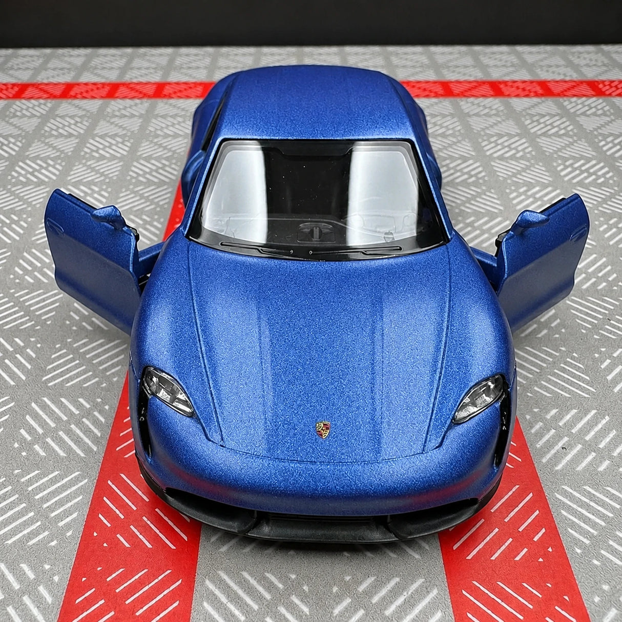 Porsche 2019 테이칸 무광 블루 1:36 – 다이캐스트 디스플레이 모델 다이캐스트