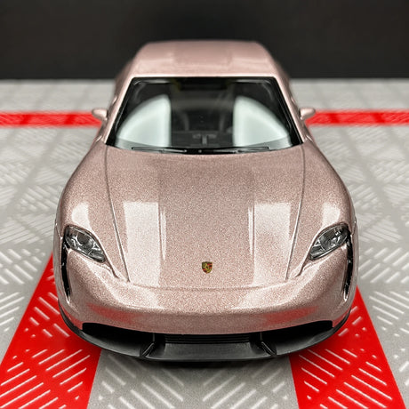[TOY] 1:36 Porsche 2019 Taycan Pink Model Car Die-Cast