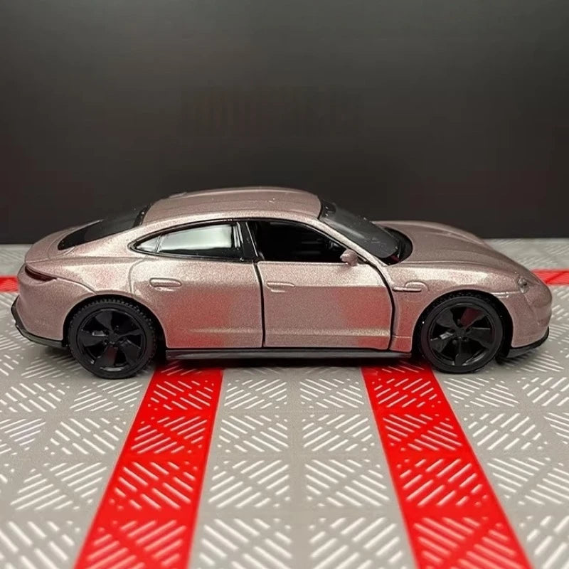 [TOY] 1:36 Porsche 2019 Taycan Pink Model Car Die-Cast