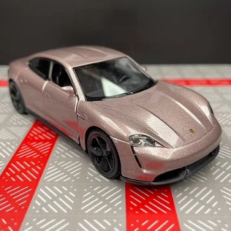 [TOY] 1:36 Porsche 2019 Taycan Pink Model Car Die-Cast