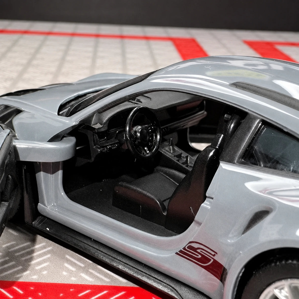 [TOY] 1:36 Porsche 2023 911 992 GT3 RS Gray Model Car Die-Cast