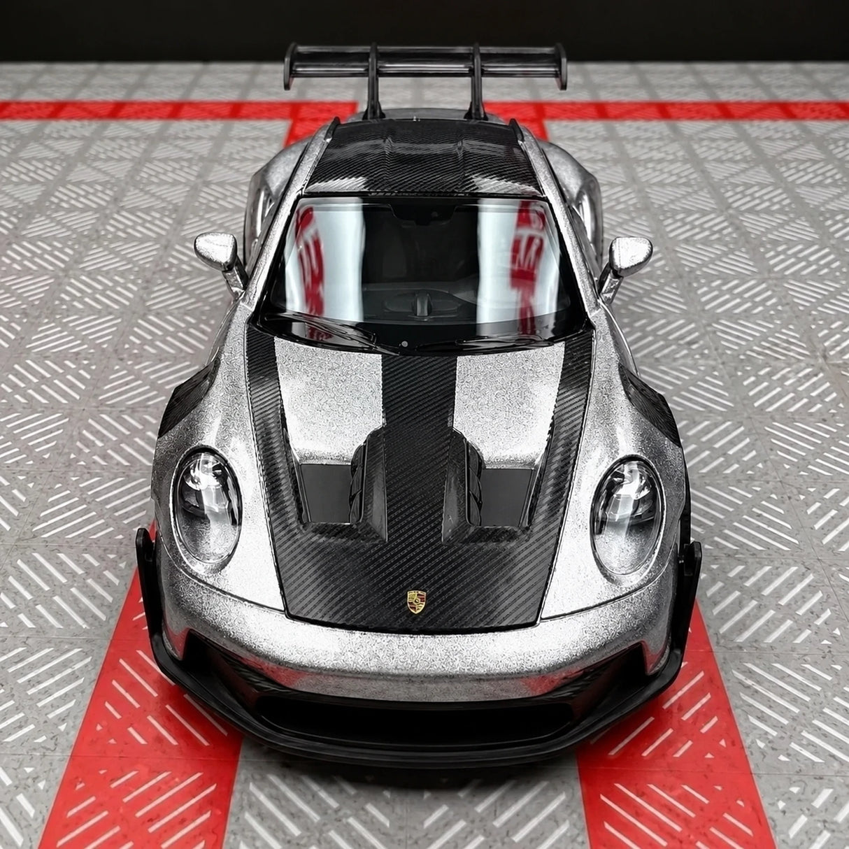 [TOY] 1:36 Porsche 2023 911 992 GT3 RS シルバー モデルカー Die-Cast