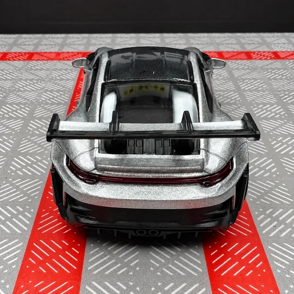 [TOY] 1:36 Porsche 2023 911 992 GT3 RS シルバー モデルカー Die-Cast