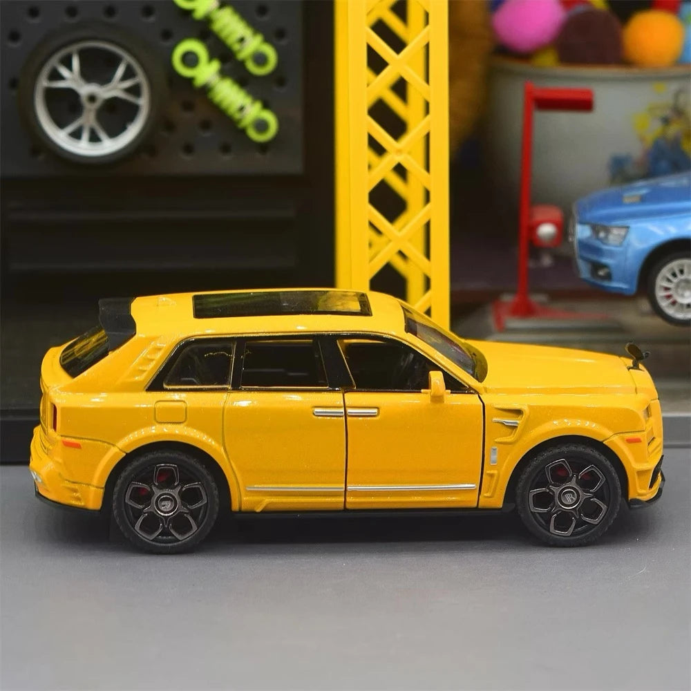 [TOY] 1:36 Rolls-Royce 2020 Cullinan Mansory Yellow Model Car Die-Cast