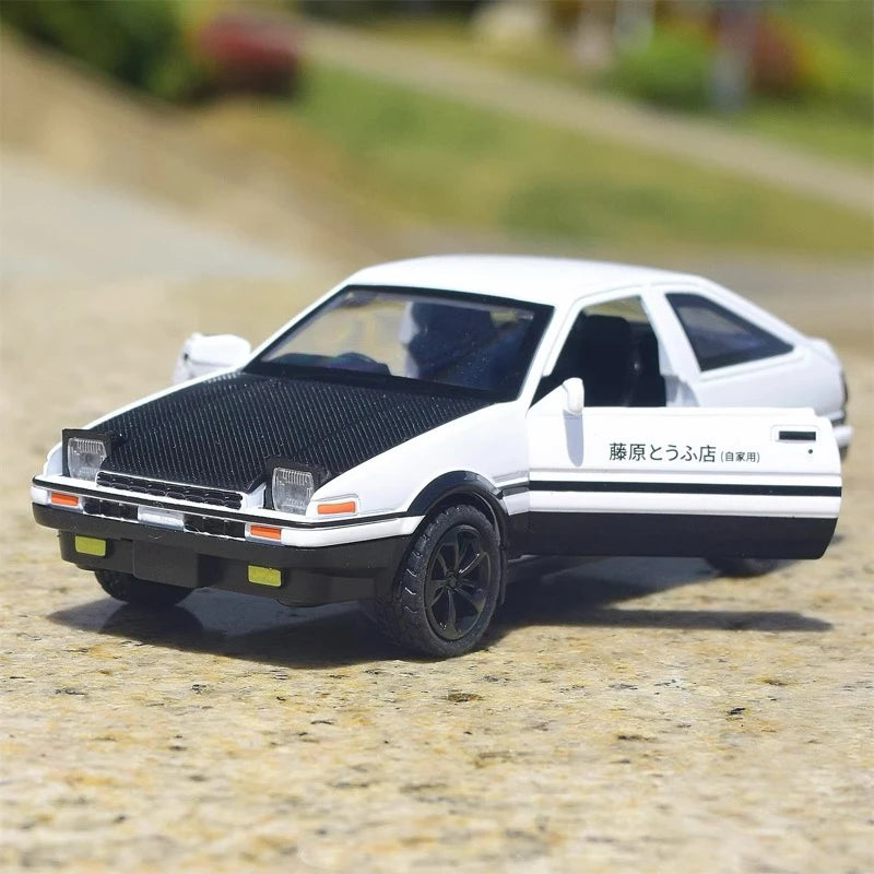 [TOY] 1:36 Toyota 1983 Corolla AE86 Initial D Model Car Die-Cast