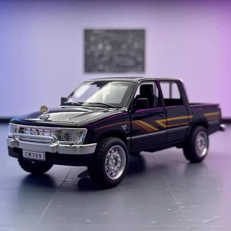 [TOY] 1:36 Toyota 1988 Hilux Black Model Car Die-Cast