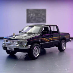 [TOY] 1:36 Toyota 1988 Hilux Black Model Car Die-Cast