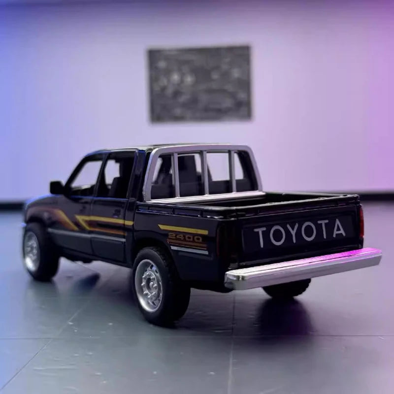 [TOY] 1:36 Toyota 1988 Hilux Black Model Car Die-Cast