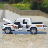 Toyota 1988 Hilux branco 1:36 – modelo de exposição em metal fundido