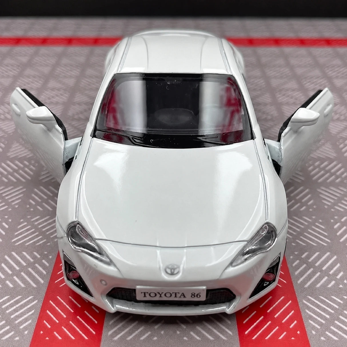 [TOY] 1:36 Toyota 2012 86 ZN6 White Model Car Die-Cast
