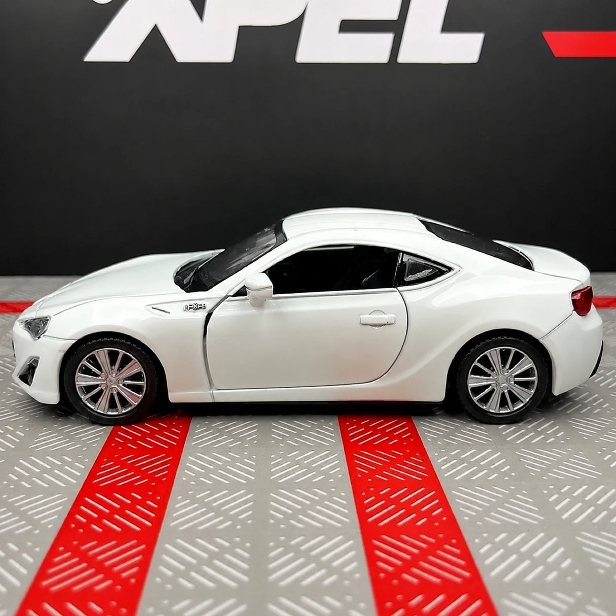 [TOY] 1:36 Toyota 2012 86 ZN6 White Model Car Die-Cast