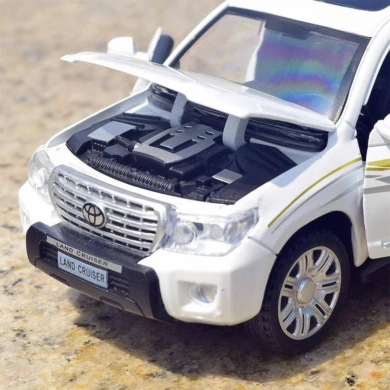 [TOY] 1:36 Toyota 2012 Land Cruiser LC200 White Model Car Die-Cast