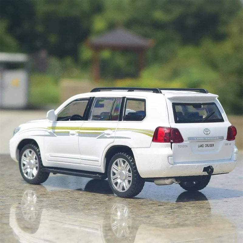 [TOY] 1:36 Toyota 2012 Land Cruiser LC200 White Model Car Die-Cast