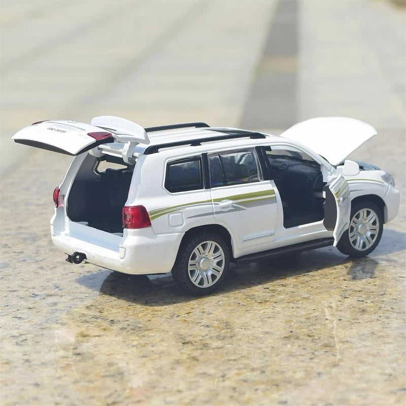 [TOY] 1:36 Toyota 2012 Land Cruiser LC200 White Model Car Die-Cast
