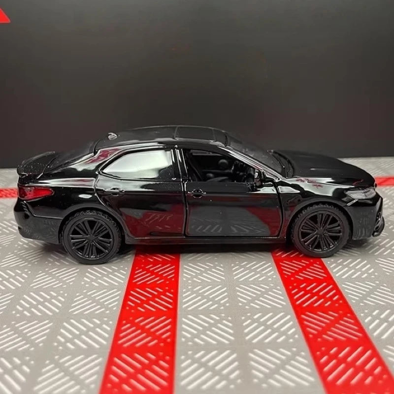 [TOY] 1:36 Toyota 2017 Camry XV70 Glossy Black Model Car Die-Cast