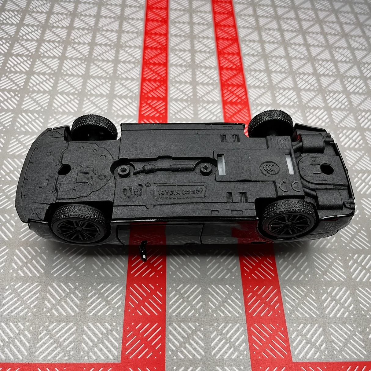 [TOY] 1:36 Toyota 2017 Camry XV70 Glossy Black Model Car Die-Cast