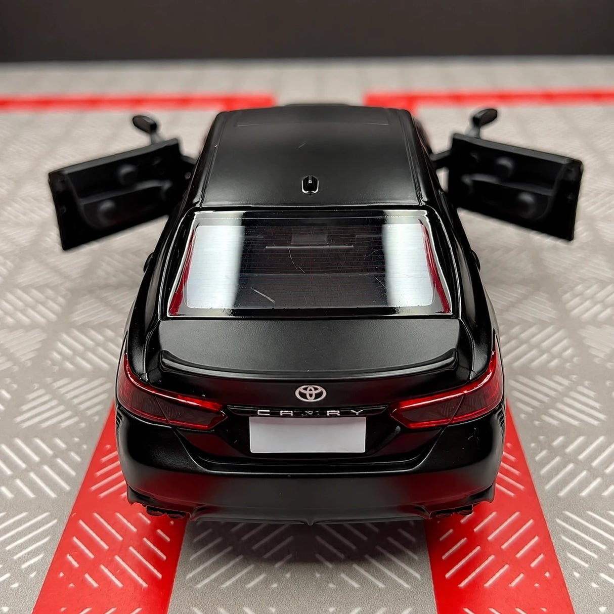 [TOY] 1:36 Toyota 2017 Camry XV70 Matte Black Model Car Die-Cast