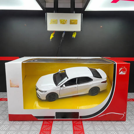 [TOY] 1:36 Toyota 2017 Camry XV70 White Model Car Die-Cast