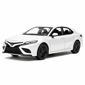 [TOY] 1:36 Toyota 2017 Camry XV70 vit modellbil Die-Cast