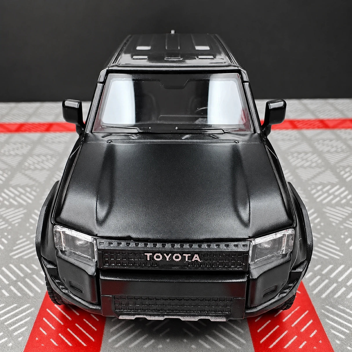 Toyota 2023 Land Cruiser J250 Black 1:36 – Diecast Display Model Die-Cast