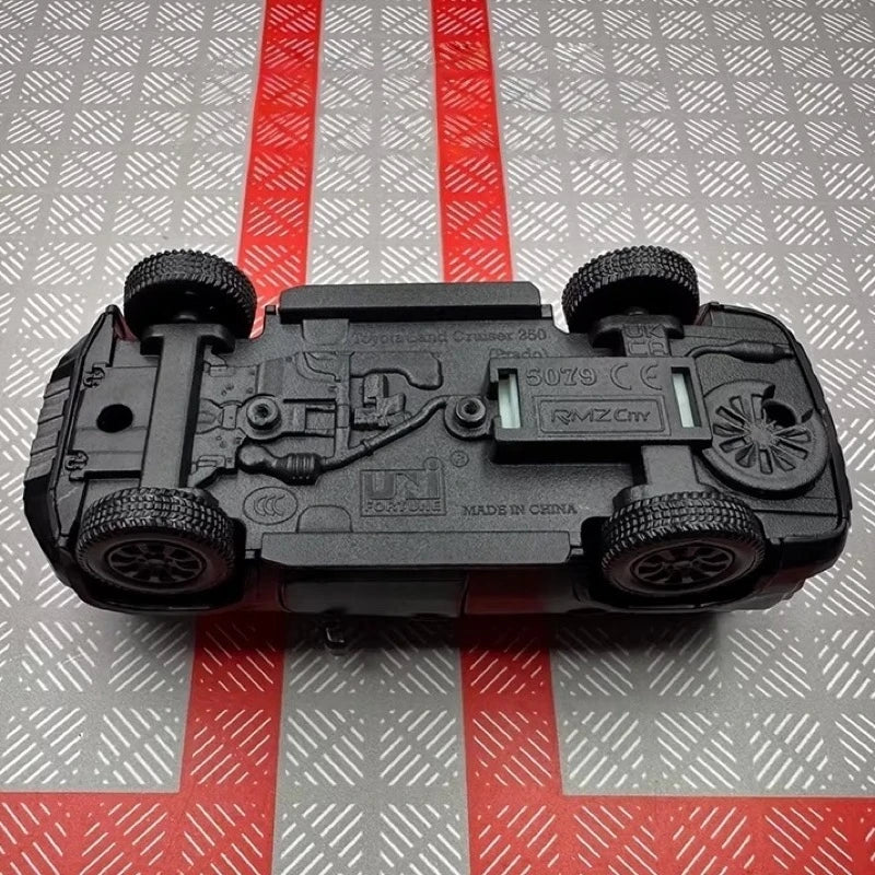 [TOY] 1:36 Toyota 2023 Land Cruiser J250 Black Model Car Die-Cast