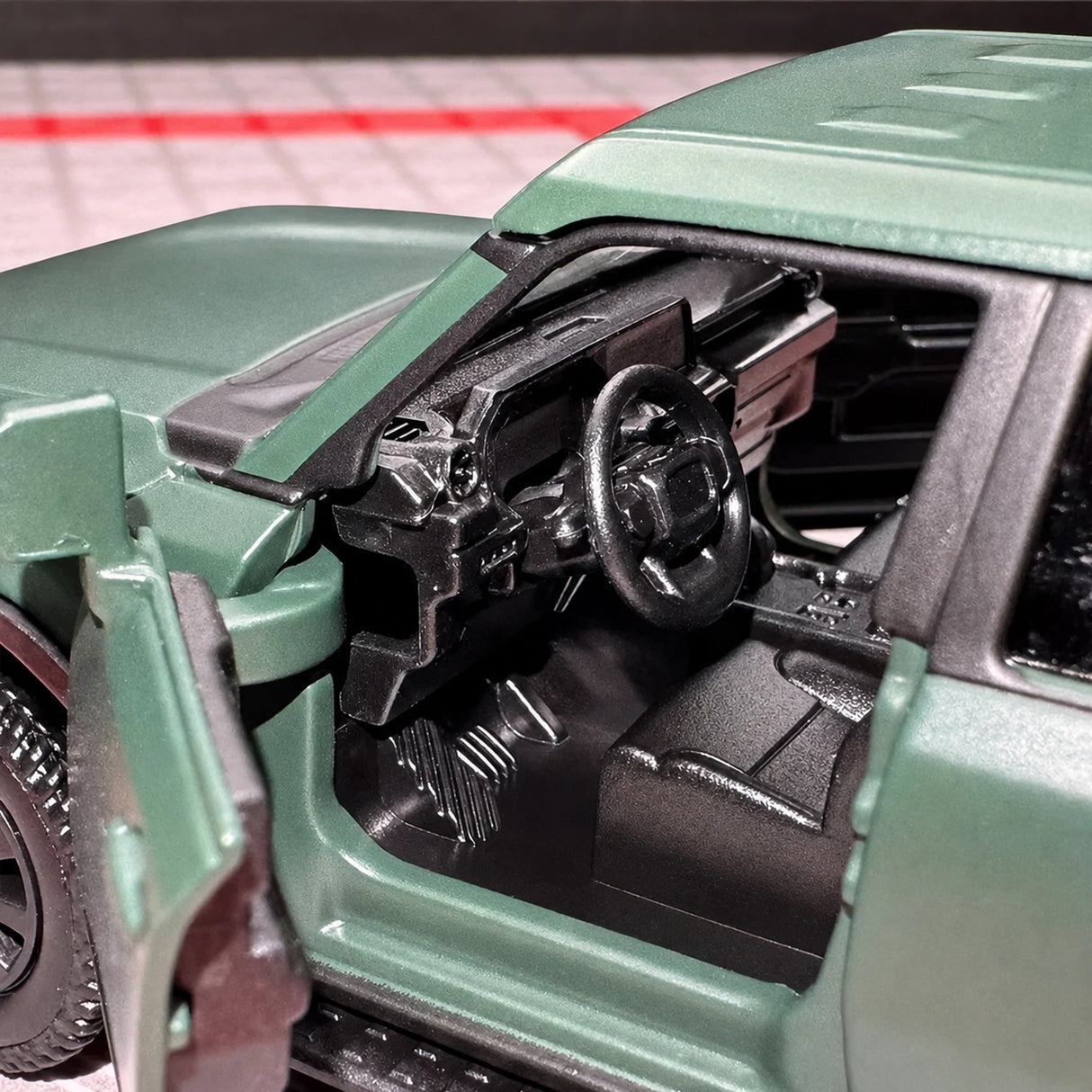 [TOY] 1:36 Toyota 2023 Land Cruiser J250 Green Model Car Die-Cast