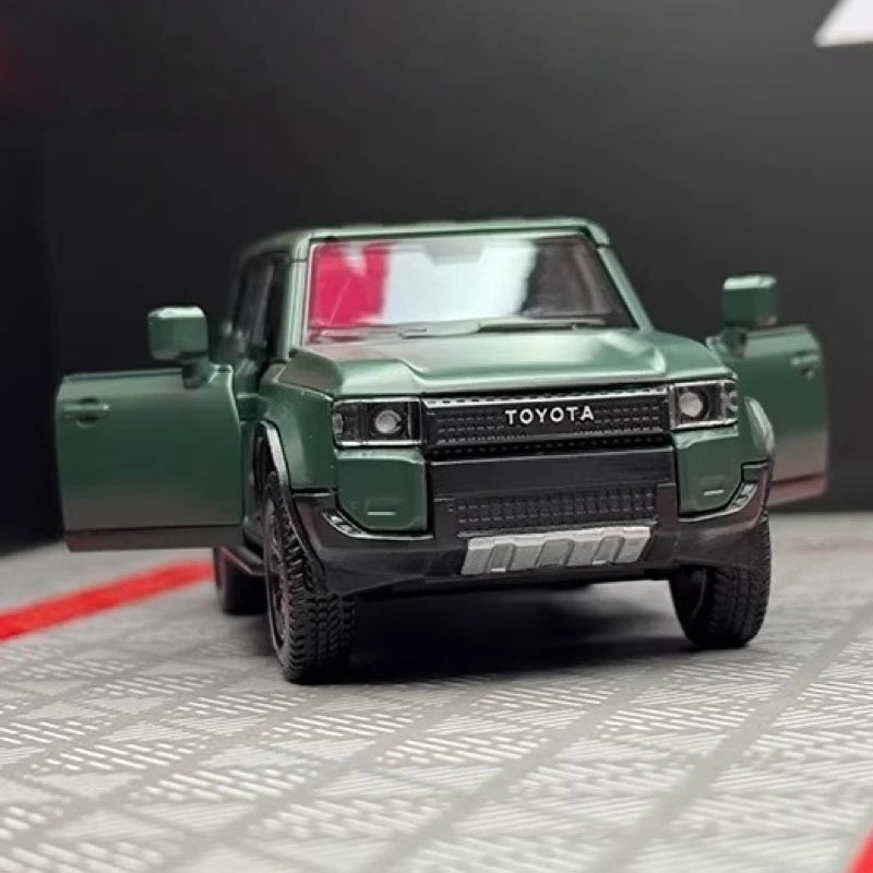 [TOY] 1:36 Toyota 2023 Land Cruiser J250 Green Model Car Die-Cast