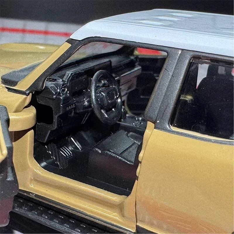 [TOY] 1:36 Toyota 2023 Land Cruiser J250 Khaki Model Car Die-Cast