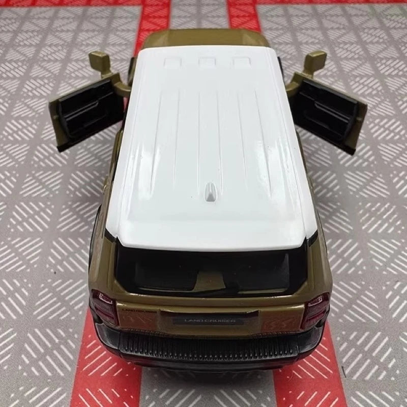 [TOY] 1:36 Toyota 2023 Land Cruiser J250 Khaki Model Car Die-Cast