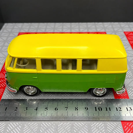 Volkswagen 1963 T1 Verde e Giallo 1:36 – modello pressofuso in metallo pressofuso