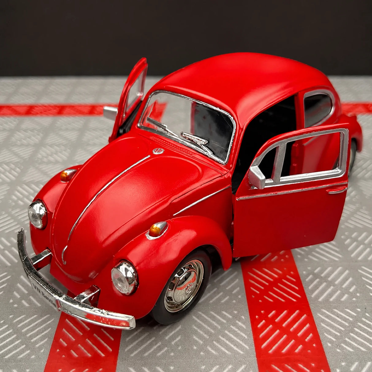 Volkswagen 1967 Beetle Matte Red 1:36 – Diecast Display Model Die-Cast