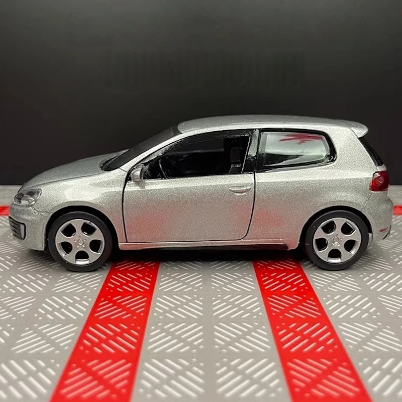 [TOY] 1:36 Volkswagen 2010 Golf GTI Silver Model Car Die-Cast
