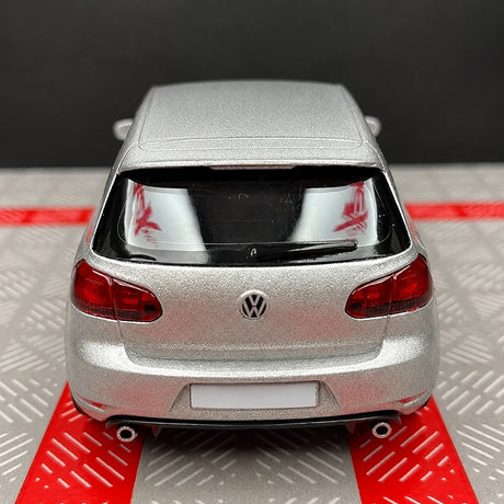 [TOY] 1:36 Volkswagen 2010 Golf GTI argento modellino di auto Die-Cast